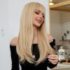 Dlouhá a hustá blond paruka Zora s ofinou