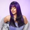 Středně dlouhá tmavě fialová paruka Skylar s rovnou ofinou