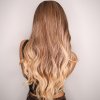 Balayage dlouhá vlnitá paruka Savannah s přirozeným přechodem barev