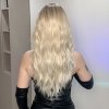 Popelavě blond vlnitá paruka Miranda s hustou ofinou