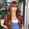 Měděně kaštanová paruka Robin s dlouhými vlnami a jemnou ofinou