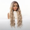 Pískově blond paruka Solene s vlnami a teplým přechodem od kořínků a se síťkou (lace front)