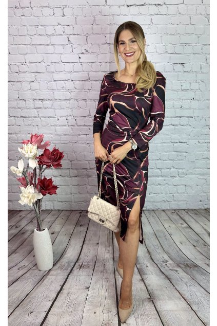 Bordové vzorované šaty