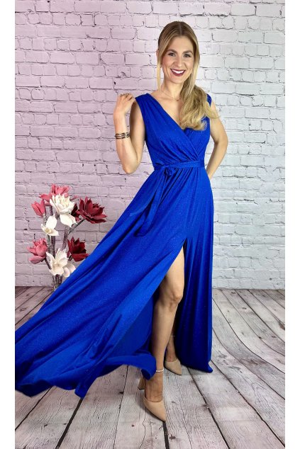 Modré príležitostné dlhé šaty na širšie ramienka