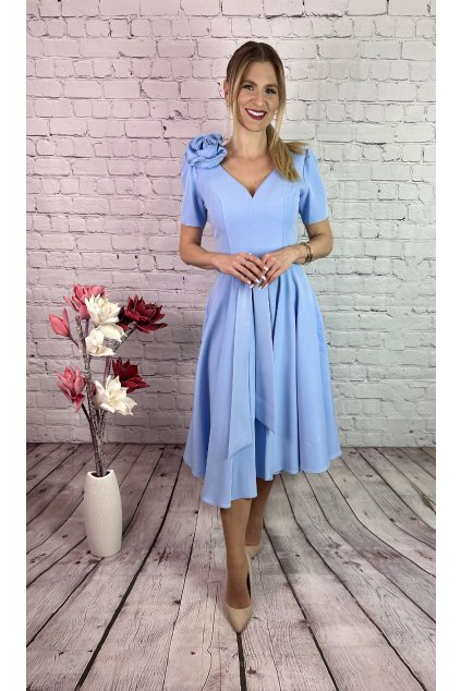 Bledomodré MIDI šaty A-strihu s ozdobou