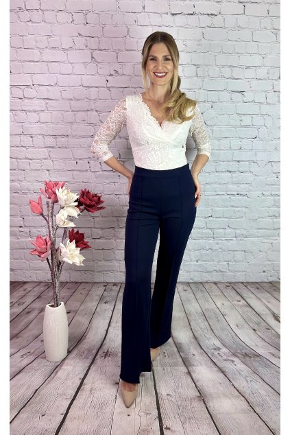 Tmavomodré nohavice