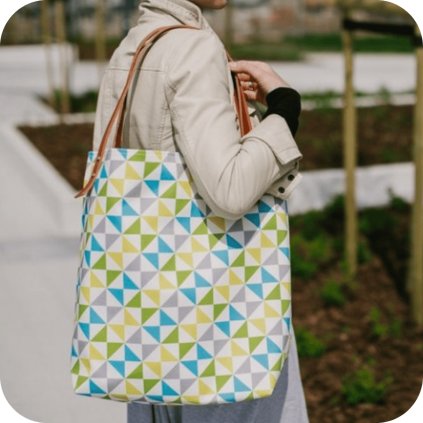 trojúhelníčková kabelka