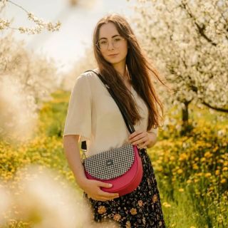 Po dnech volna v práci. S jarním vibem ❤️ DEJ FOLLOW NAŠEMU PROFILU a sleduj více tipů a info ze zákulisí 👉 #kabelka #bags...