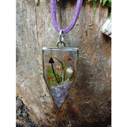 Náhrdelník s ametystem a houbami