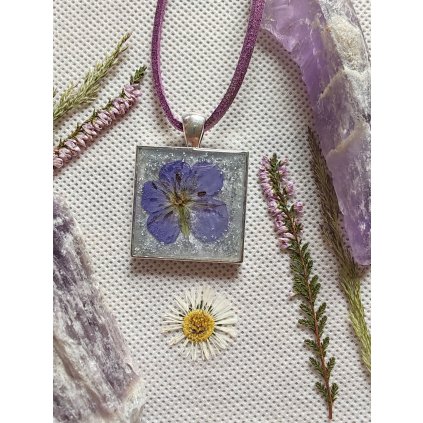 Náhrdelník s Kakostí