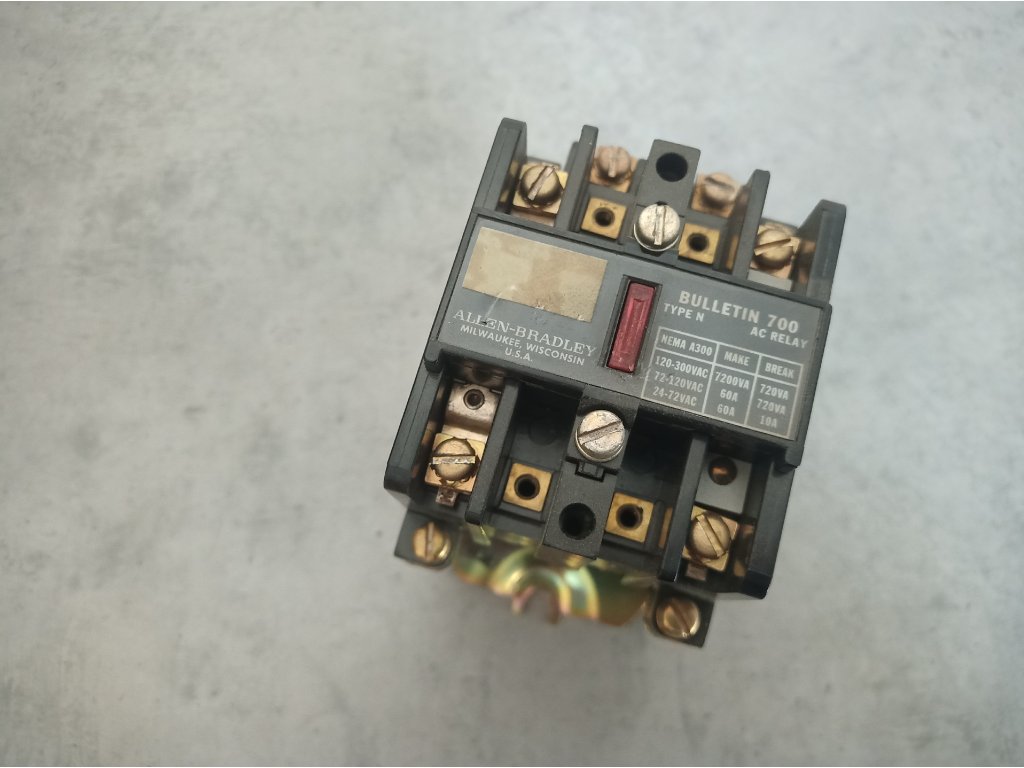 Elektromechanické relé – ALLEN-BRADLEY BULLETIN 700, TYPE N (AC RELAY)