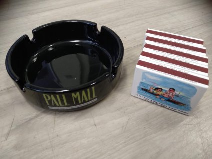 Reklamní popelník " PALL MALL "