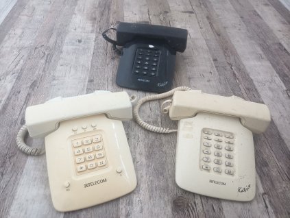 Retro pevný telefon - Český telecom - KATRIN  WT10MU - bílý / černý