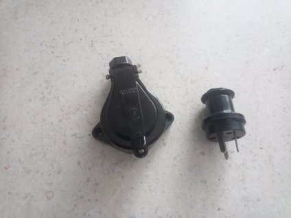 Nová technická zásuvka se zástrčkou vzor C1 2P+PE 110V 10A