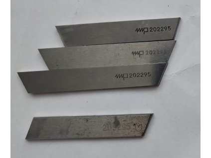 Nože do průmyslových šicích strojů 202295