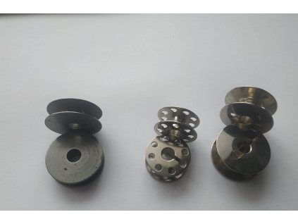 Různé tipy cívek  do průmyslových šicích strojů