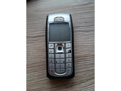 Retro mobilní telefon - Nokia 6230i
