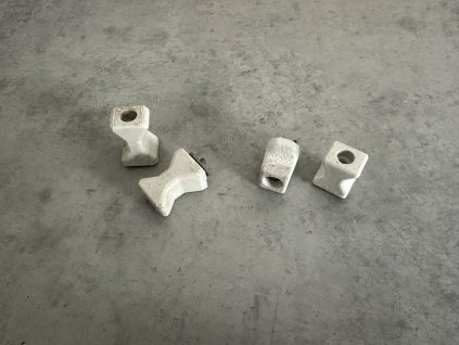 Porcelánová kabelová příchytka NIEDAX 6721