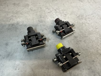 Retro bakelitový spínací kontakt tlačítkový - spínací - rozspínací