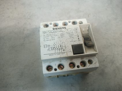 Siemens NFI 5SZ6 443 3 Fázový proudový chránič / elektrický jistič 40A 0.03 A 220 - 380 V Fíčko