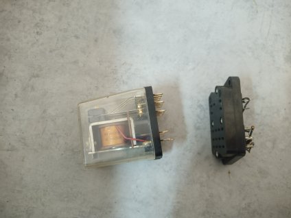Zásuvné relé / spínací průmyslové relé Relé EMB RFT NSF130.1-60 60V TGL 200-3799