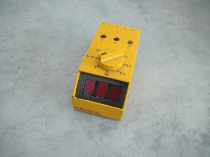 Retro starý školní měřák MINIVAX 90 napětí / proud