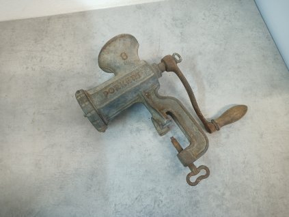 Ruční mlýnek na maso PORKERT č.8 z roku cca 1960