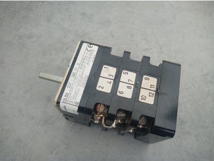 Spínač vačkový přepínač Siemens 3LB5 63A polohy 1-0-2