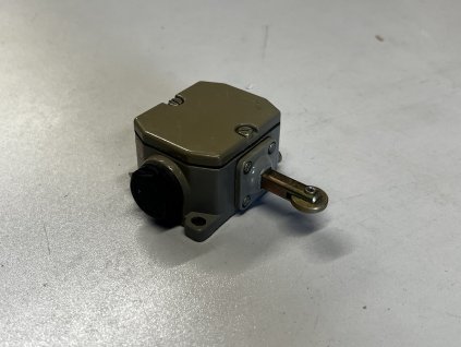 Koncový spínač GWU 1R (DDR), 500 V AC / 6 A