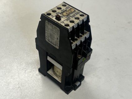 SIEMENS 3TB40 17-0B 24V DC stykač