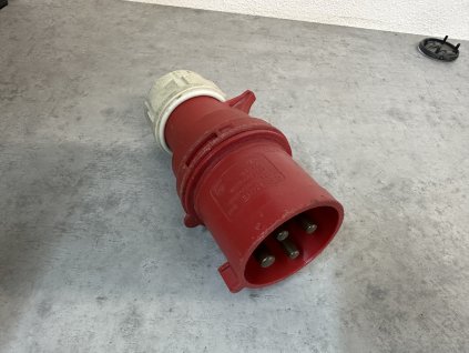 Vidlice / zástrčka na kabel 4P 32A /400V 4kolík samec PCE TYP 024