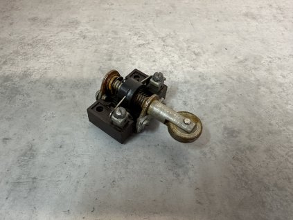 Koncový spínač EAZ CK 4A 250V DC