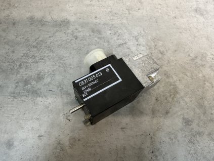 Ventil elektromagnetický (solenoid) BOSCH 0831 005 013 24V DC