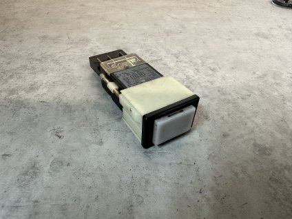 Signalizační - spínací prosvětlené tlačítko ELEKTRO-APPARATEBAU 02-222 CH-4600 300VAC 60V/1.2W