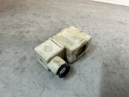 Pouzdro - elektromagnetický ventil 2VE2A