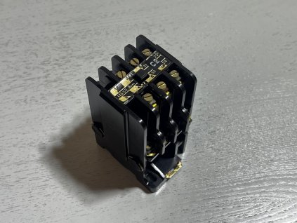 Benedikt & Jäger K12 – ovládací relé LS6/L11.22 TKS