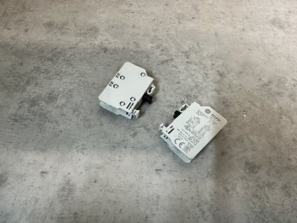 Blok Pomocný kontakt - čelní -  General Electric GE BCLF na stykač CL