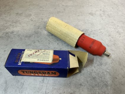 Stará elektronka (pentoda) Tungsram Rapid EF9, stav "NOS"