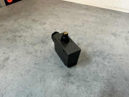 Průmyslový mikrospínač 6004C (B612-1) IP54 250V 2A