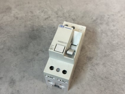 Proudový chránič 1P+N OEZ OFI 25/2/030 25A 30mA AC 36797 10kA