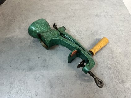 Ruční mlýnek na mák PORKERT IDEAL M III - dřevěná rukojeť