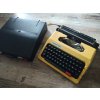 Vintage žlutý psací stroj Robotron S 1001 Cella - Pracovní psací stroj - Německý psací stroj