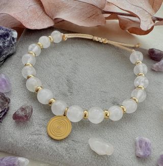 ✨ SOUTĚŽ O ENERGETICKÝ NÁRAMEK SVĚTLO ✨ Chci vaší podporu odměnit malým zázrakem… 🤍 Můžete vyhrát můj energetický náramek...