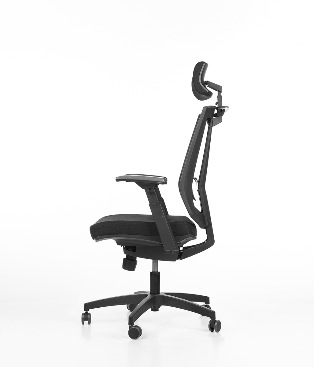 Ergonomická kancelárska stolička TAX s autoreguláciou hojdania