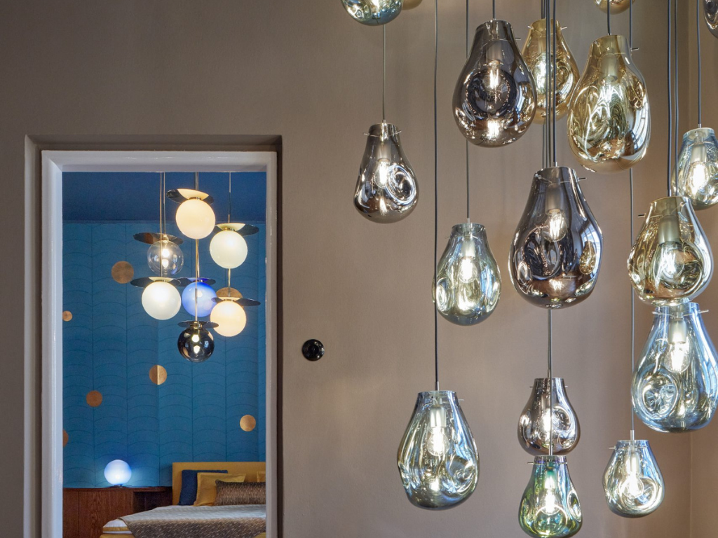 Stmívání svítidel pro příjemnou večerní relaxaci