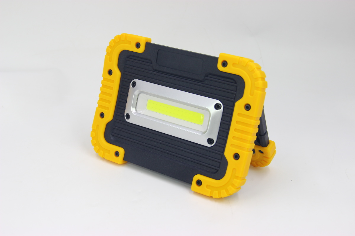 Levně Fulgur LED multifunkční reflektor 17W, USB