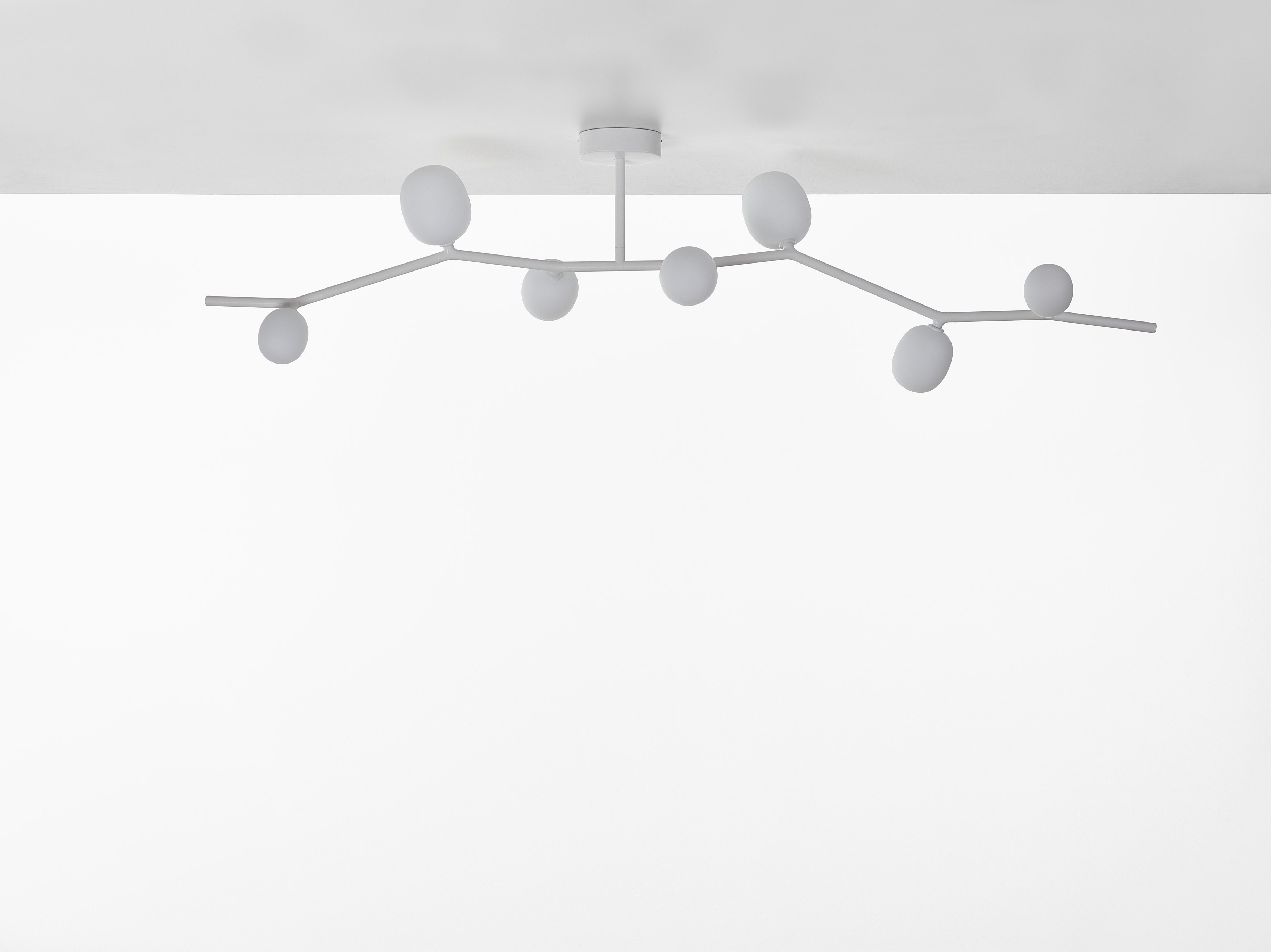 Levně Brokis Luxusní stropní svítidlo Ivy PC1228 Ceiling 7, 169,8 cm Barva skla: Šedá kouřová - transparentní sklo, Stmívání: DIM CASAMBI CBU-PWM4 (CEDV2854)