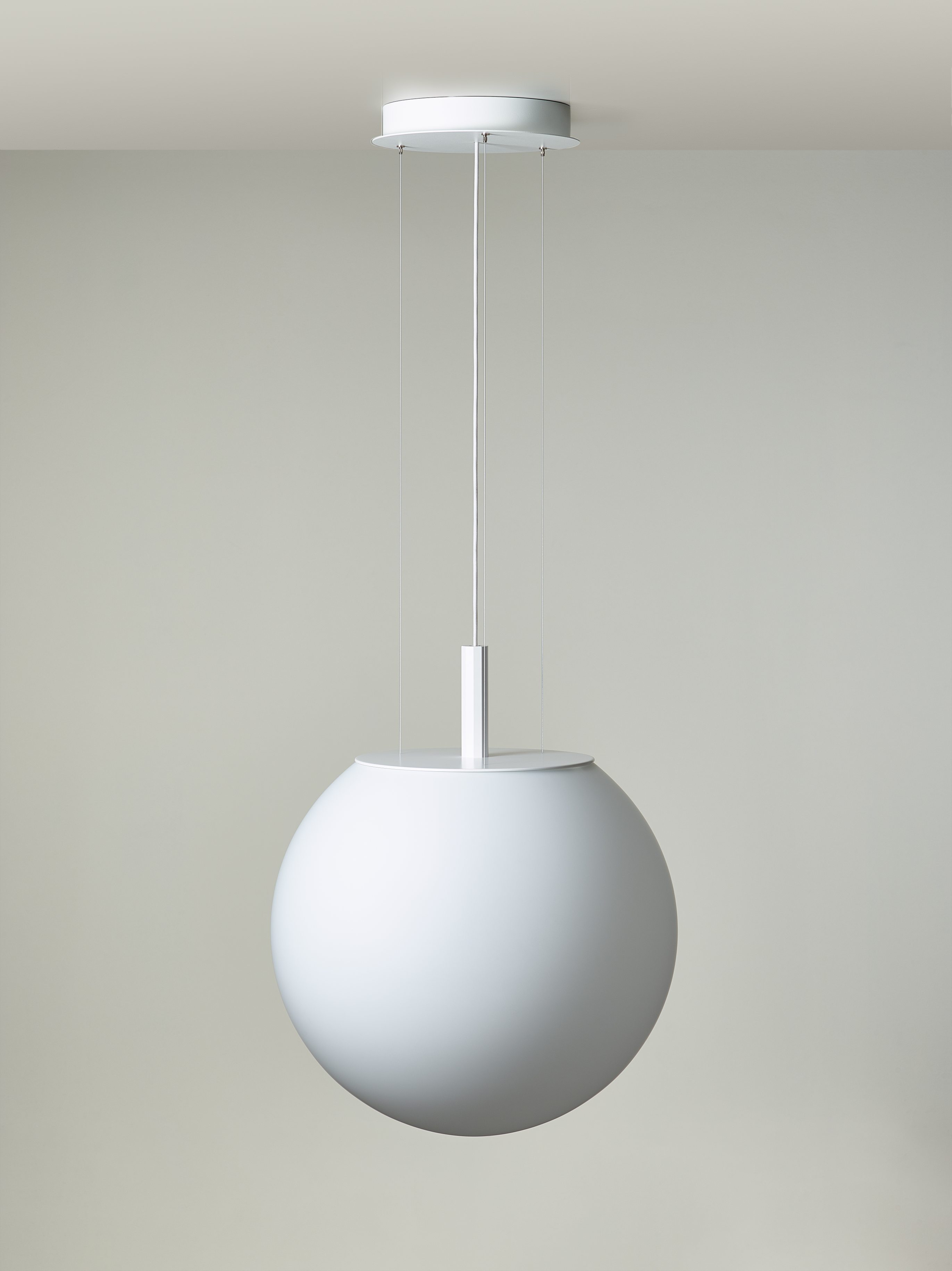 Levně Brokis Designové závěsné svítidlo Sfera PC1284, Ø60cm Povrch Montury: broušený hliník lakovaný (CCS2841), Barva el. vedení: textilní kabel - bílý (CECL521), Baldachýn: broušený hliník lakovaný (CCSC2843)