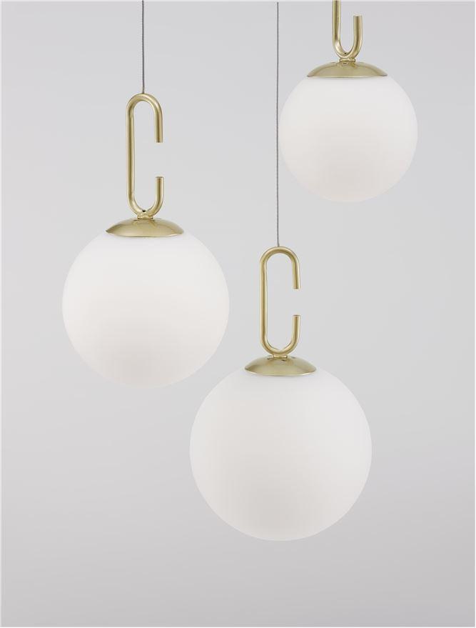 Nova Luce Závěsné svítidlo HOOK saténový zlatý kov a opálové bílé sklo LED 25.8W 3000K