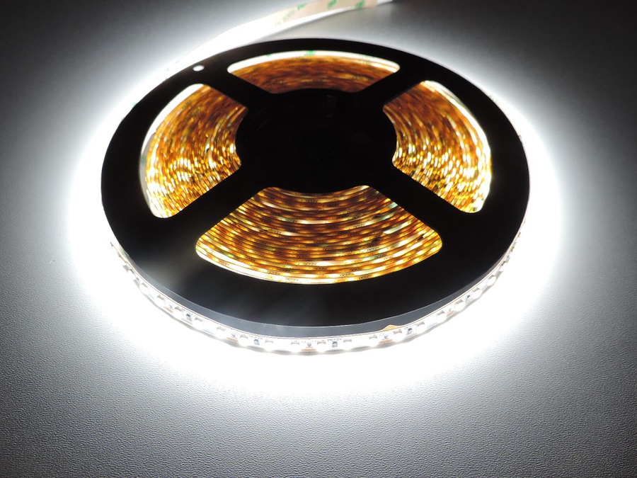 LED pásek ULTRA BRIGHT 24W/m, PROFI, 24V, IP20, 120LED/m, SMD2835, CRI95 Barva světla: Studená bílá, 6500K